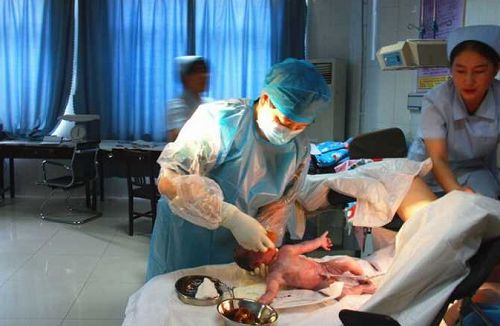 團(tuán)結(jié)協(xié)助、博愛奉獻(xiàn)——無棣縣人民醫(yī)院婦產(chǎn)科成功助一孕婦分娩