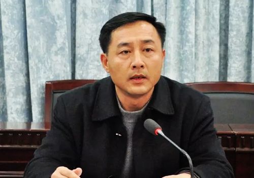 鄒城市人民醫(yī)院召開2016年度工作總結(jié)表彰大會(huì)