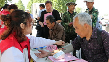 五蓮縣開展紀(jì)念“5·29計生協(xié)會會員活動日”宣傳服務(wù)活動