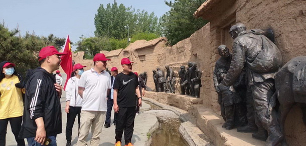 學(xué)習(xí)革命歷史 不忘醫(yī)者仁心——臺(tái)兒莊區(qū)泥溝鎮(zhèn)中心衛(wèi)生院在紅色教育基地學(xué)習(xí)拓展活動(dòng)