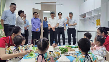 山東省政協(xié)到濟(jì)南市開展健全生育補(bǔ)貼制度界別調(diào)研