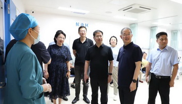 遠(yuǎn)道而行 共話醫(yī)道——黃島、蓬萊兩地醫(yī)院到諸城市人民醫(yī)院參觀交流