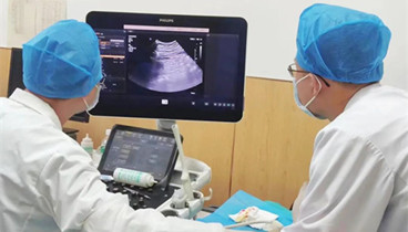 梁山縣人民醫(yī)院：73歲奶奶輾轉(zhuǎn)求醫(yī)遇難題，這項(xiàng)“金標(biāo)準(zhǔn)”檢查幫她找到腎病真相！