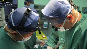 心臟大血管外科突破“心”禁區(qū)為高危心臟病患者點(diǎn)亮新生——記濱州醫(yī)學(xué)院煙臺(tái)附屬醫(yī)院首例微創(chuàng)小切口、心臟不停跳三尖瓣置換術(shù)獲得成功