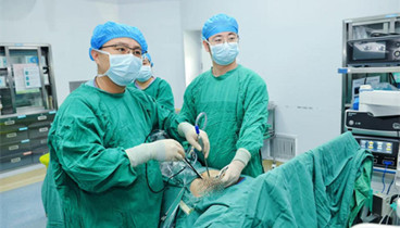 一次麻醉，兩臺手術(shù)！濟(jì)寧醫(yī)學(xué)院附屬醫(yī)院多學(xué)科協(xié)作實(shí)現(xiàn)胸腔鏡+支氣管鏡微創(chuàng)手術(shù)高效融合