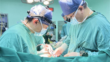 一臺高難度心臟搭橋手術(shù)打開生命之路！濱州醫(yī)學(xué)院煙臺附屬醫(yī)院心臟大血管外科成功救治極危重心腦重疾患者